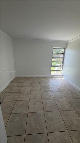 3901 SW 109th Ave 4, Miami, FL 33165