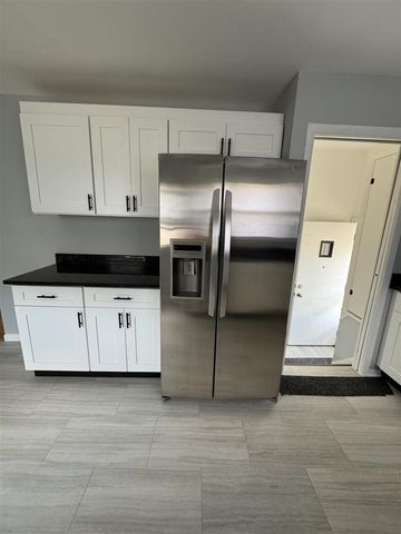 25454 Pattow Street, Roseville, MI 48066