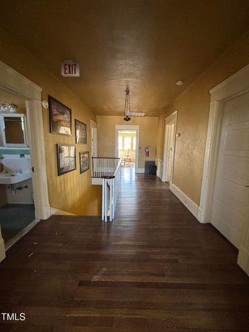 726 S Garnett Street, Henderson, NC 27536