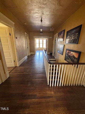 726 S Garnett Street, Henderson, NC 27536