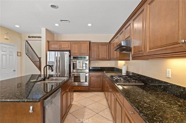 1729 Isabella Way, Upland, CA 91784