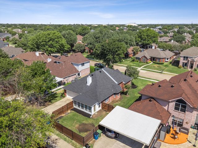 1622 Glenmore Drive, Lewisville, TX 75077