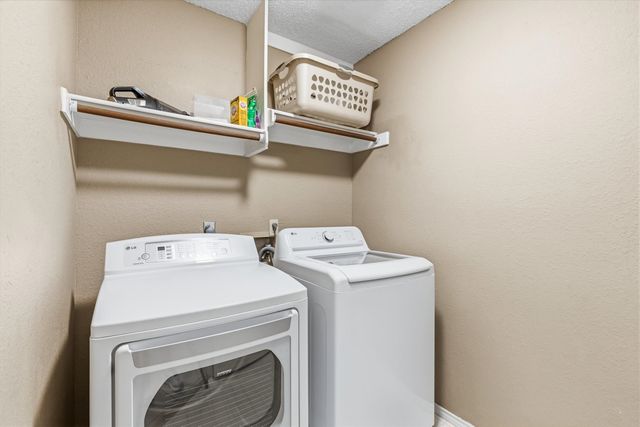 1622 Glenmore Drive, Lewisville, TX 75077