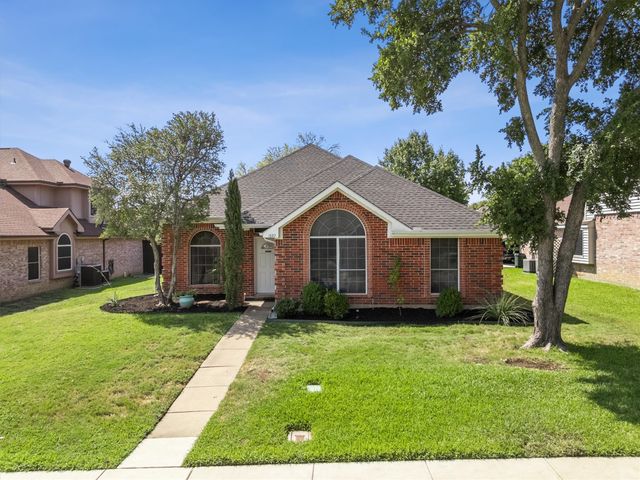 1622 Glenmore Drive, Lewisville, TX 75077