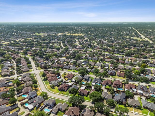 1622 Glenmore Drive, Lewisville, TX 75077