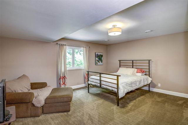 1312 Knollwood Trail, Altoona, WI 54720