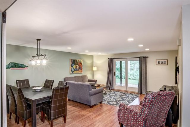 1312 Knollwood Trail, Altoona, WI 54720