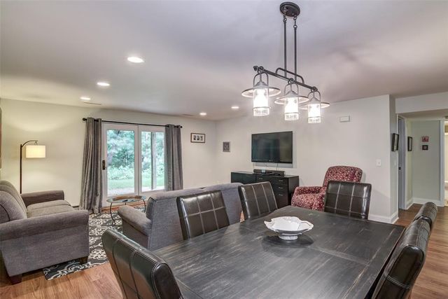 1312 Knollwood Trail, Altoona, WI 54720