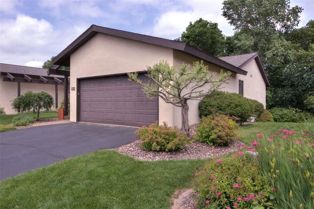 1312 Knollwood Trail, Altoona, WI 54720