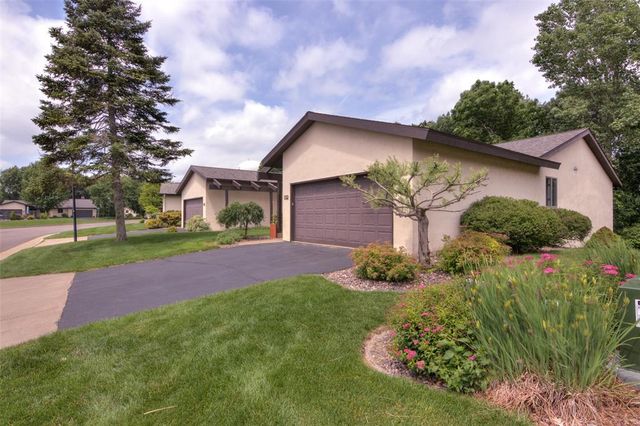 1312 Knollwood Trail, Altoona, WI 54720