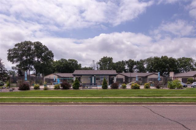 1312 Knollwood Trail, Altoona, WI 54720