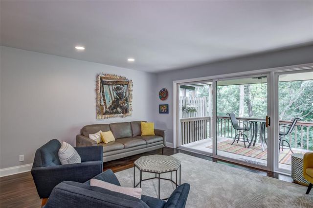 1312 Knollwood Trail, Altoona, WI 54720