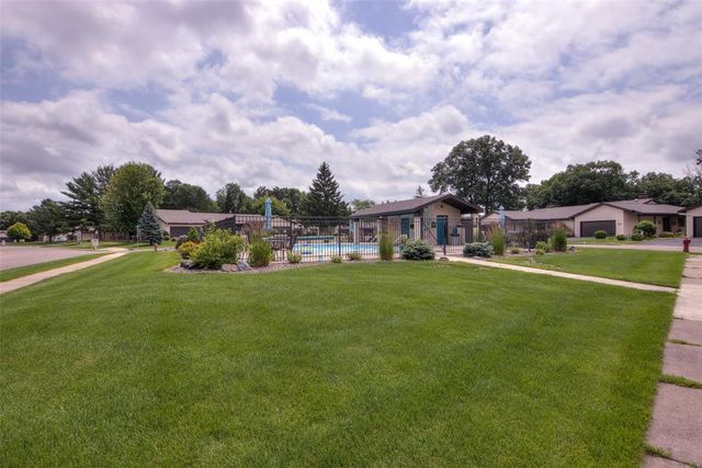 1312 Knollwood Trail, Altoona, WI 54720