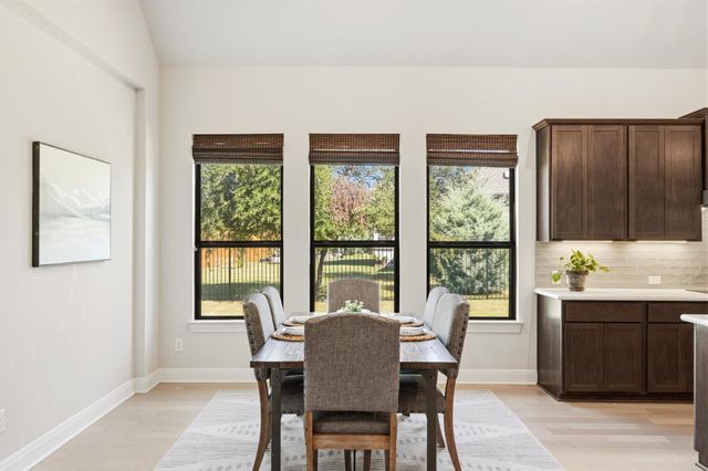1216 Scenic Oaks DR, Georgetown, TX 78628