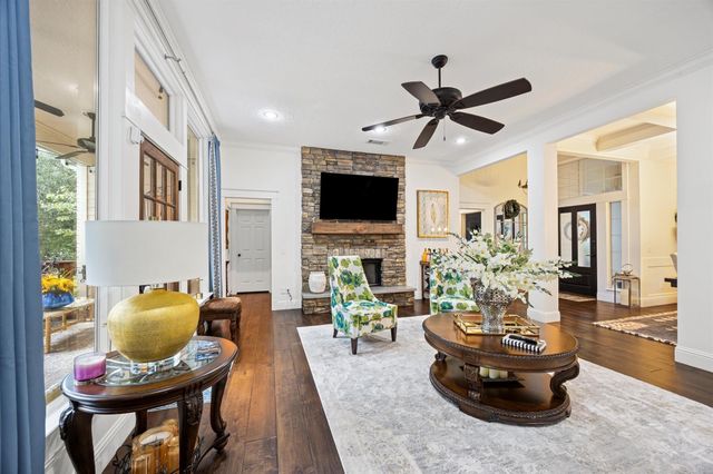 6203 Fieldwood Lane, Conroe, TX 77304