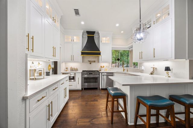 6203 Fieldwood Lane, Conroe, TX 77304