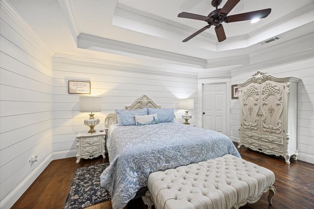 6203 Fieldwood Lane, Conroe, TX 77304