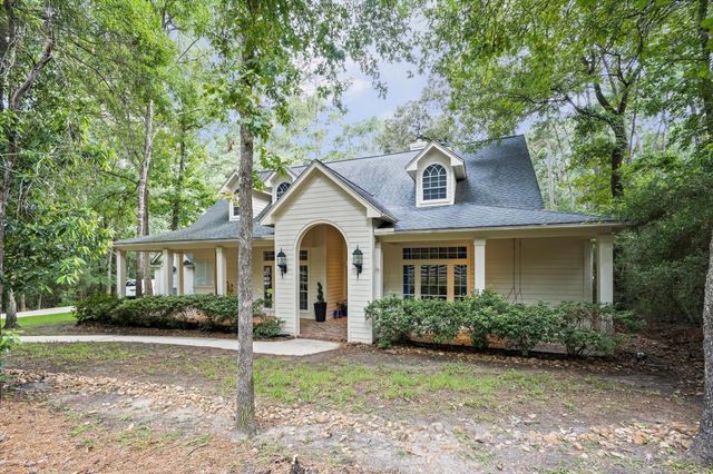 6203 Fieldwood Lane, Conroe, TX 77304