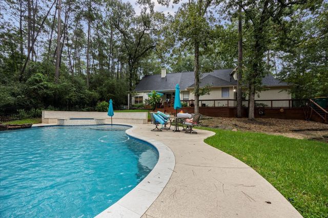 6203 Fieldwood Lane, Conroe, TX 77304