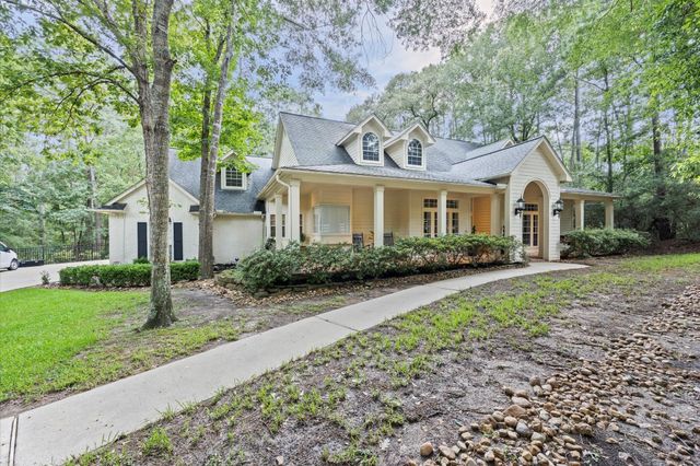 6203 Fieldwood Lane, Conroe, TX 77304