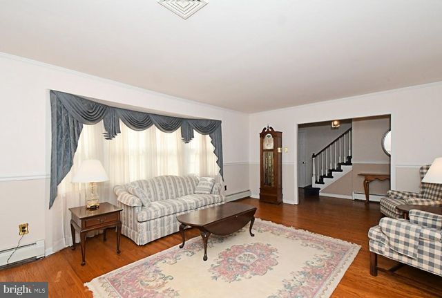31 FARBER DR, Chalfont, PA 18914