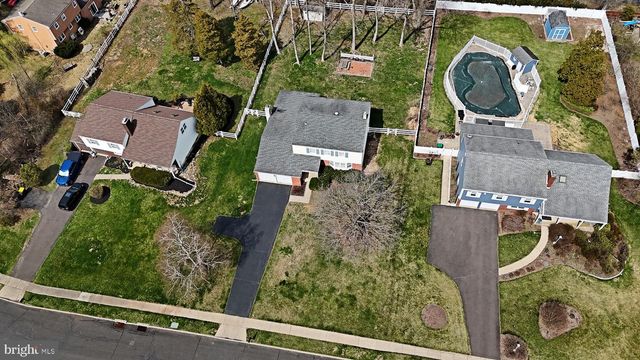 31 FARBER DR, Chalfont, PA 18914