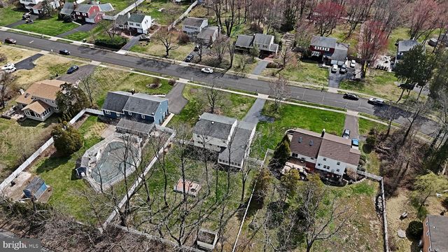 31 FARBER DR, Chalfont, PA 18914