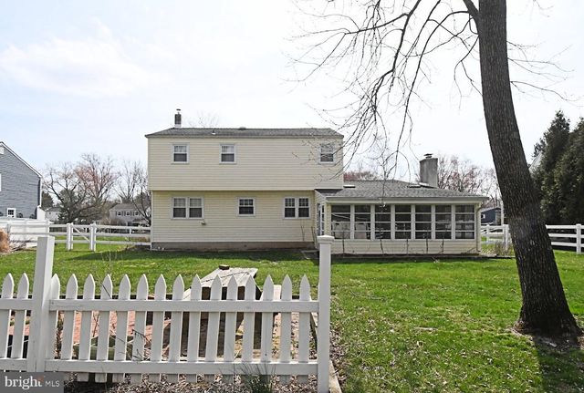 31 FARBER DR, Chalfont, PA 18914