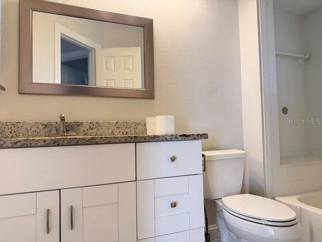 8753 HAMPDEN DRIVE, Tampa, FL 33626