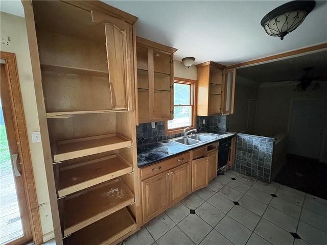 4514 E 113th Street, Kansas City, MO 64137