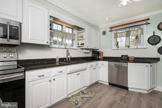 1726 SWAMP PIKE, Gilbertsville, PA 19525