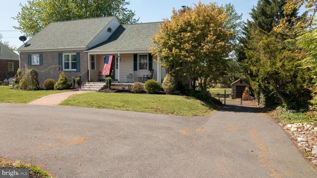 1726 SWAMP PIKE, Gilbertsville, PA 19525