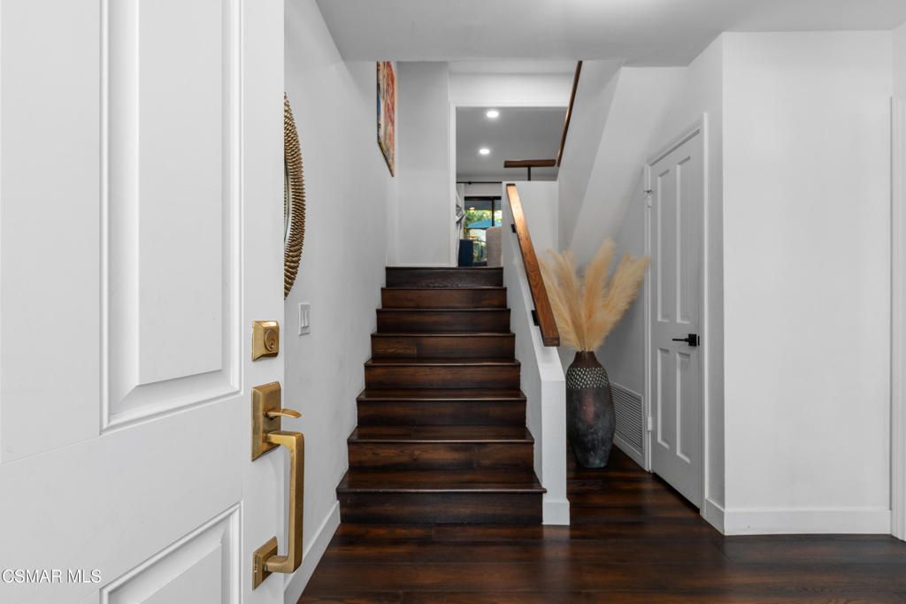 1519 N View Drive, Westlake Village, CA 91362 — photo 4