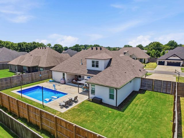 1680 Pearce Drive, Conway, AR 72034