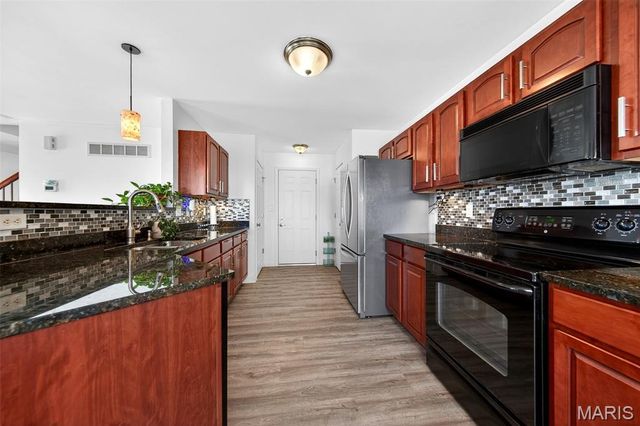 355 Wild Oak Drive, O'fallon, MO 63368