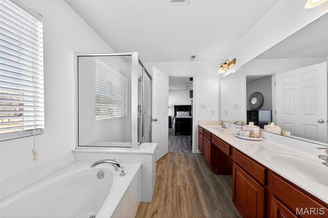 355 Wild Oak Drive, O'fallon, MO 63368