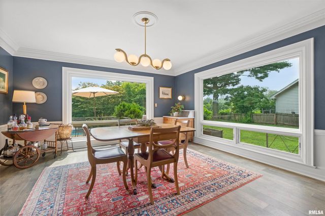 5934 N ELM Lane, Peoria, IL 61614