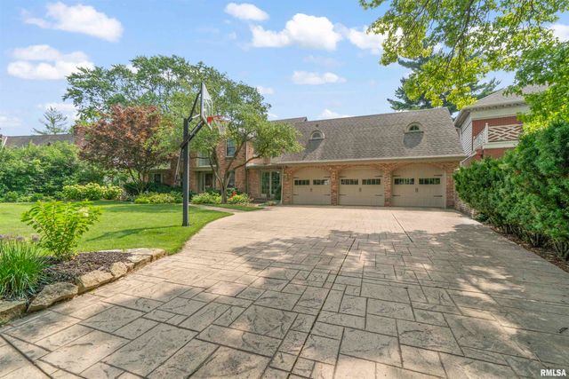 5934 N ELM Lane, Peoria, IL 61614