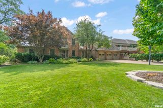 5934 N ELM Lane, Peoria, IL 61614