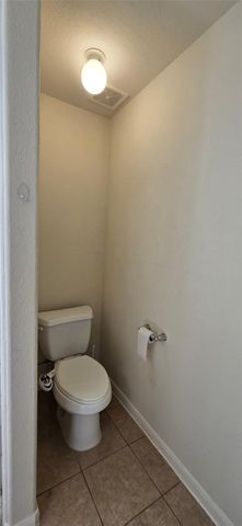1903 Roaring Springs Drive, Pearland, TX 77584