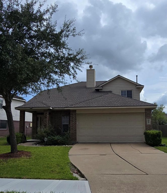 1903 Roaring Springs Drive, Pearland, TX 77584