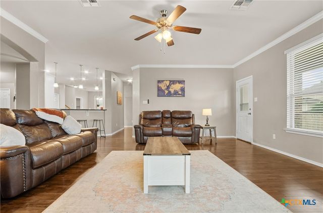 1316 Blue Leaf Drive, Temple, TX 76502