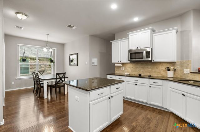 1316 Blue Leaf Drive, Temple, TX 76502