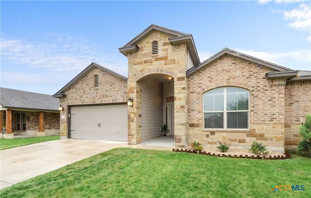 1316 Blue Leaf Drive, Temple, TX 76502