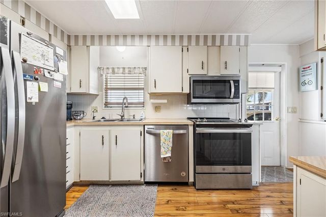 356 Nicklaus BLVD, North Fort Myers, FL 33903