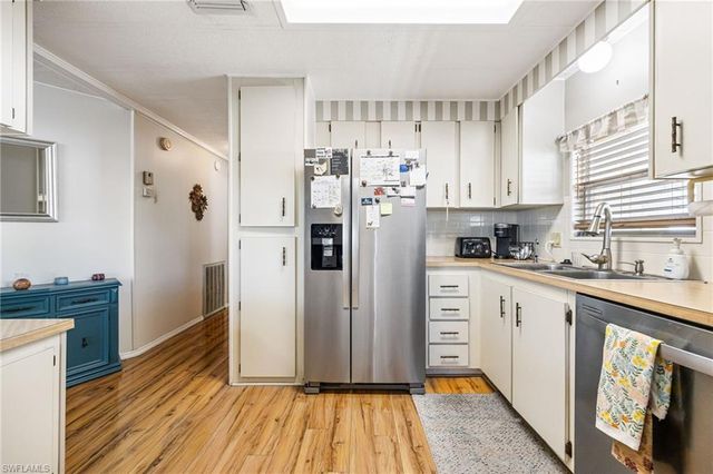 356 Nicklaus BLVD, North Fort Myers, FL 33903