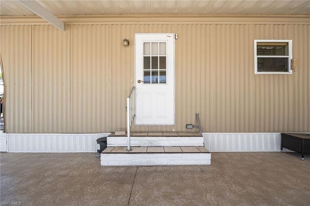 356 Nicklaus BLVD, North Fort Myers, FL 33903
