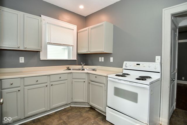 405 Wallace Avenue, Indianapolis, IN 46201