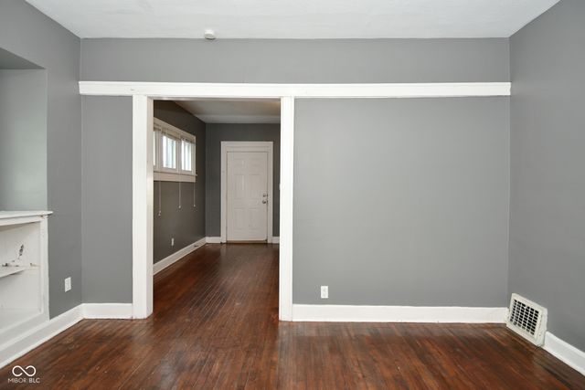 405 Wallace Avenue, Indianapolis, IN 46201