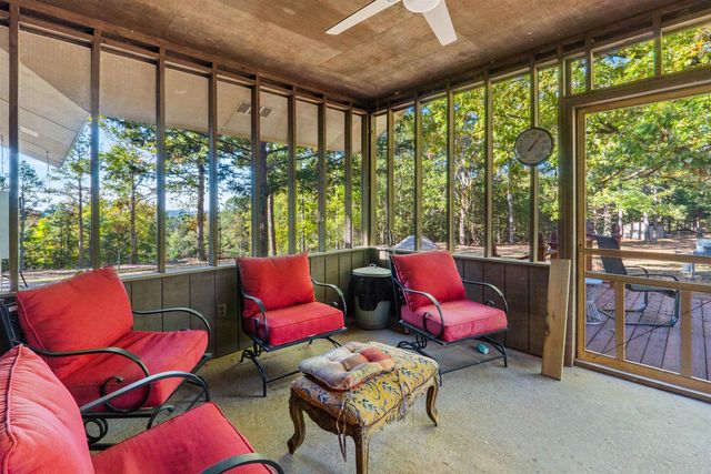 1018 Old Fort Road, Melbourne, AR 72556